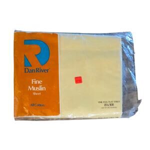 vintage Sheet Fine Muslin‎ Full Flat Dan River Yellow USA 81x108